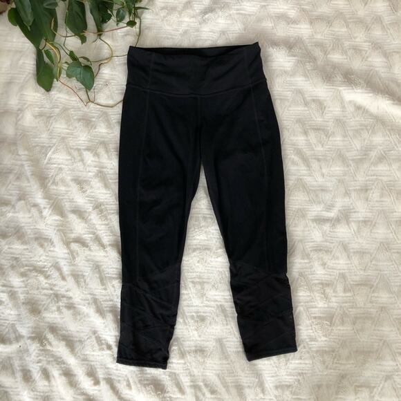 Athleta Mantra Mesh Capri Leggings in Black - Picture 3 of 8